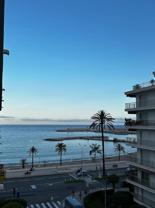 Residence Mona Lisa Bord De Mer 멍똥 외부 사진